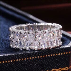 925 Sterling Silver Diamond Ring New in Gift Box Size 9